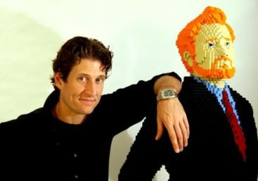 Afacere LEGO. Povestea avocatului care a lasat birocratia deoparte pentru a devenit artist