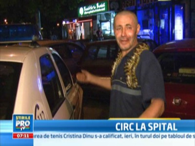 VIDEO: Show total cu anaconda Gogu - a speriat medicii de la Floreasca, acum e de negasit