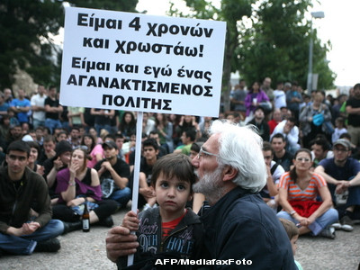 Financial Times: Grecia trebuie sa renunte la suveranitate pentru bani de la UE