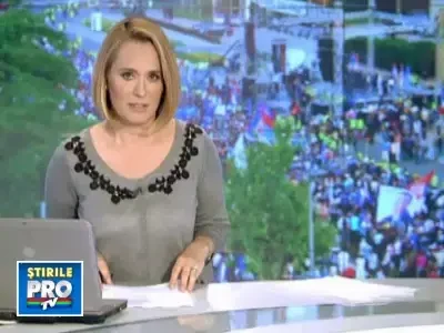 10.000 de sarbi isi acuza presedintele de tradare. Lupte de strada in numele lui Mladici la Belgrad