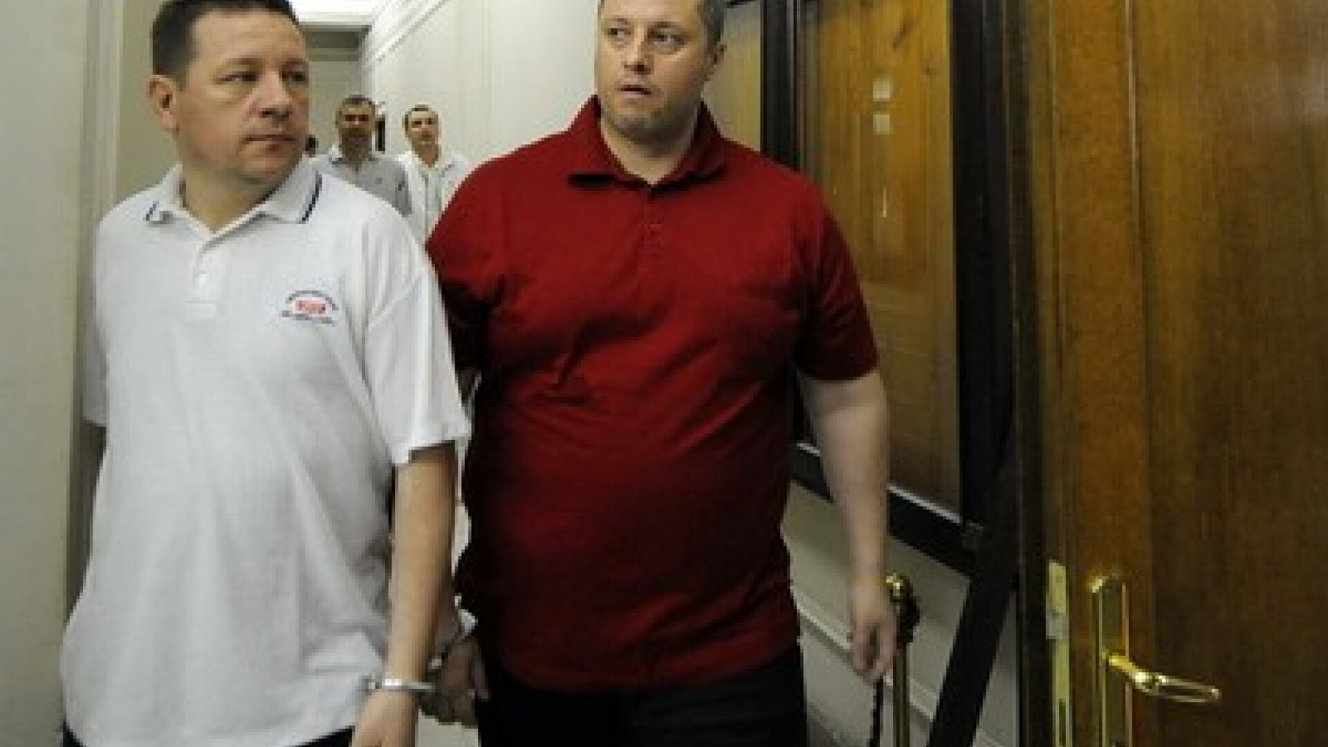 Fostul secretar general al MAI, Laurentiu Mironescu, a parasit azi noapte arestul