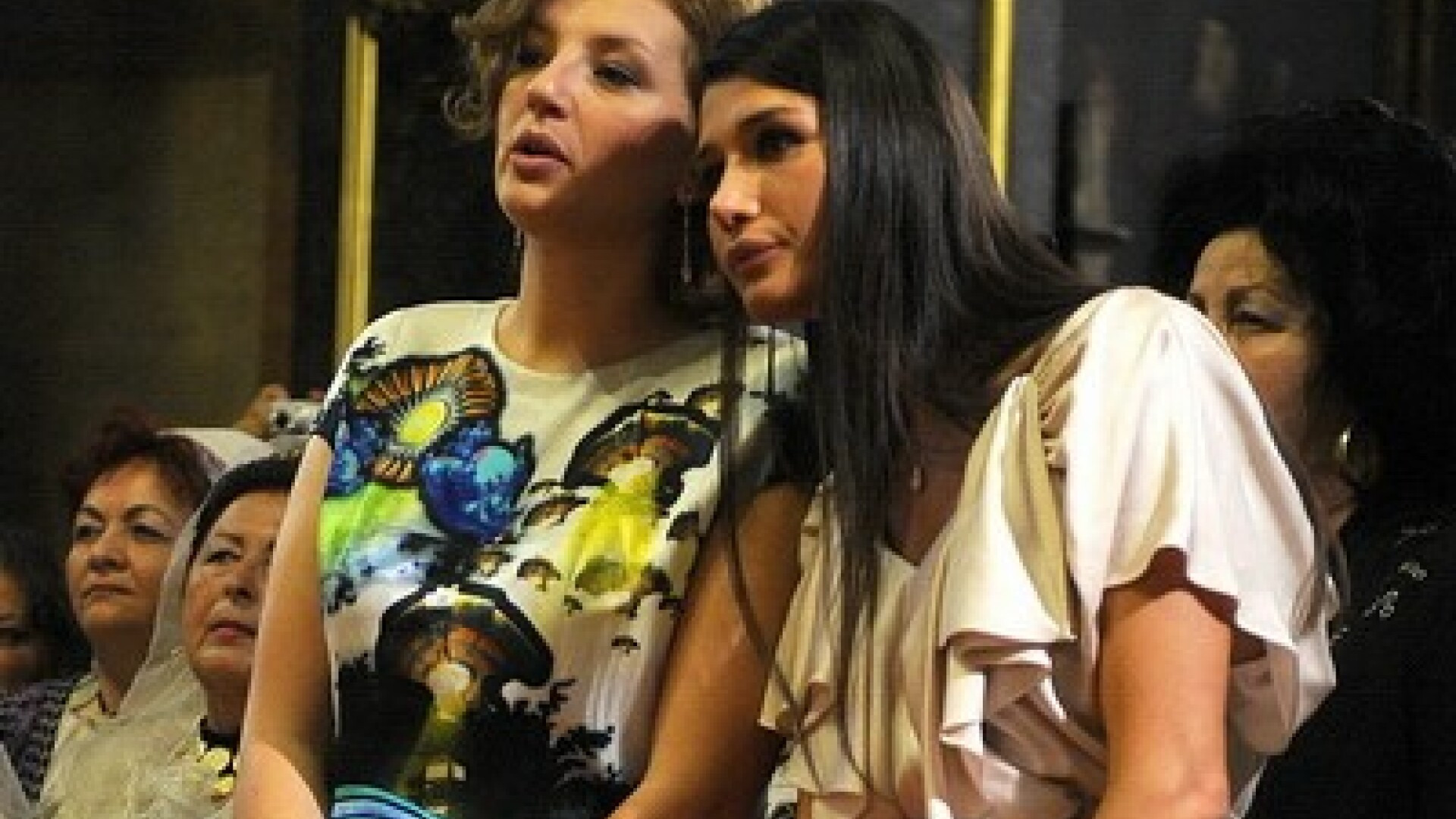 Ioana si Elena Basescu