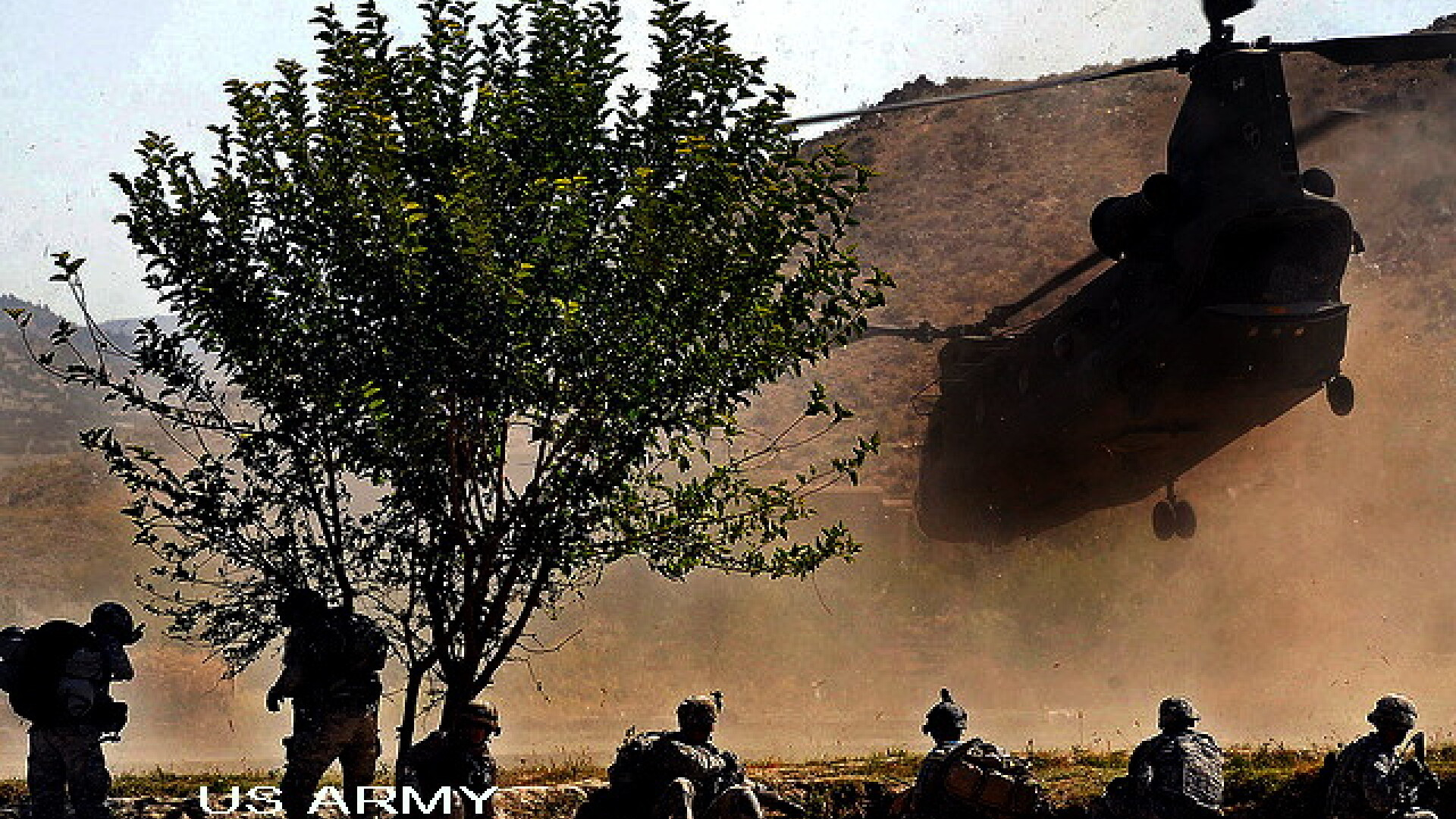 Pentagonul declara razboi cu tancuri si bombe pentru orice atac cibernetic