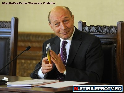 Basescu vrea imunitate pentru seful statului. "Pentru ca trebuie sa ramana un pilon de stabilitate"