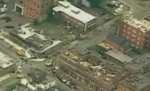 VIDEO: "Lasati-ma sa intru", strigatul disperat al unui barbat aflat in fata mortii