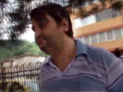 Pedofilul de 41 de ani cu cont de mess. S-a dat elev, a pacalit 9 fetite, le-a violat si le-a filmat