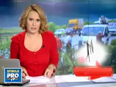 Natura dezlantuita: locuinte inundate,masini distruse si un tren deraiat. Ploaia,la putere pana luni