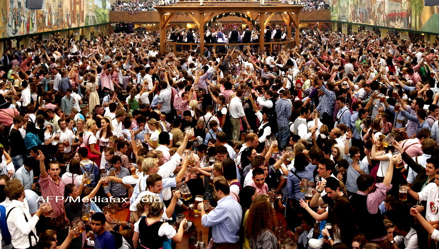 Vom fi mai putini si mai batrani. De ce va scadea dramatic populatia Romaniei in urmatorii ani