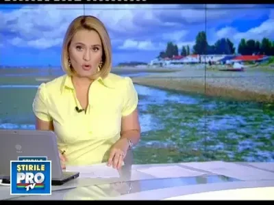 Litoralul romanesc, unicat in Europa. Pe plaja te ustura ochii de mirosul algelor in putrefactie