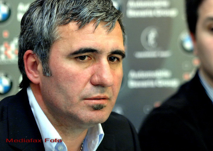 Hagi nu vrea sa antreneze Romania. Nationala cauta inca un selectioner