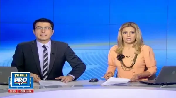 China isi construieste portavion