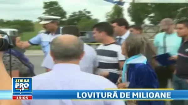 "Tu ai vazut 9 miliarde in viata ta?". Cum s-au manifestat pagubitii la adresa politistilor