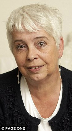 Primul caz din lume in care mama si fiica se nasc din acelasi uter. Cum va fi posibil