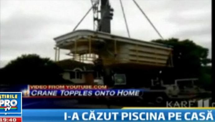 Surpriza totala pentru un american. I-a cazut piscina in casa. VIDEO