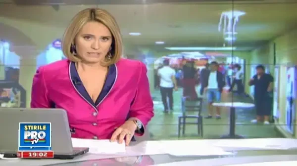 Ploile din Bucuresti au facut ravagii nu numai pe strazi. Tavanul unui magazin s-a prabusit