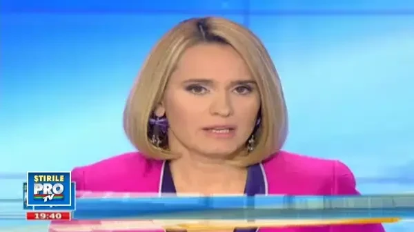 Ca in filmele de comedie. Un american si-a distrus casa cu propria piscina, ridicata cu macaraua