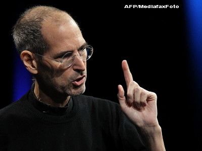 De miercuri, 15 iunie, biografia lui Steve Jobs va fi distribuita impreuna cu Ziarul Financiar