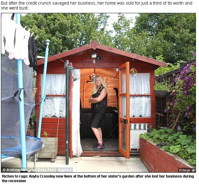 Din milionara, a ajuns sa doarma intr-o baraca. Cum si-a pierdut o femeie din Anglia intreaga avere