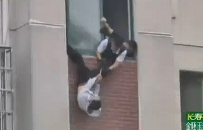 Vedeta TV care si-a inselat sotia cu o fata de 15 ani. A ajuns la un pas de sinucidere