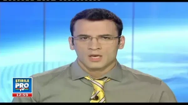 Criminal politist. Si-a executat parintii si s-a sinucis pentru ca nu-i acceptau amanta