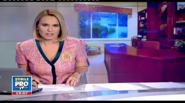 Oana Zavoranu si Pepe au divortat cu 38 de trandafiri albi si un tort