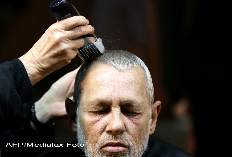 Frizerii din Romania stiu cand isi revine economia. Indicele care "bate" orice specialist