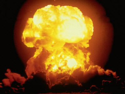 Voia sa planteze o bomba, dar i-a explodat in fata. A uitat sa isi dea ceasul dupa ora de vara