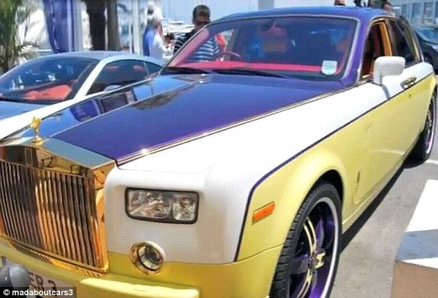 Prost gust de 200.000 de euro. Cum si-a batut joc un sofer de un Rolls Royce Phantom. FOTO si VIDEO