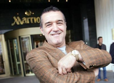 Gigi Becali va fi executat silit de Primaria Sectorului 1 pentru discriminare. Vezi cat e amenda
