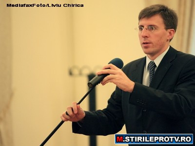 Comunistii au fost invinsi. Liberalul Dorin Chirtoaca ramane primar al Chisinaului pentru inca 4 ani