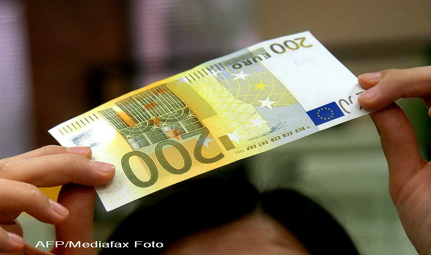Cati euro falsi circula in tara. Una din 200 de bancnote de euro contrafacute, trece prin Romania