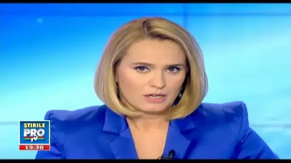 44 de morti in Rusia, dupa ce un avion a ratat aterizarea fortata pe o autostrada. FOTO si VIDEO