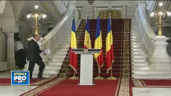 Traian Basescu: Opozitia a venit la discutii intr-o cheie pur electorala. Liderii USL sunt imaturi