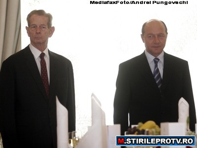 Traian Basescu: Romanii au nevoie de un raspuns definitiv privind monarhia