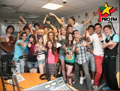 La La Band, o trupa de 20 de tineri, cum nu s-a mai vazut in Romania, si-a lansat prima piesa