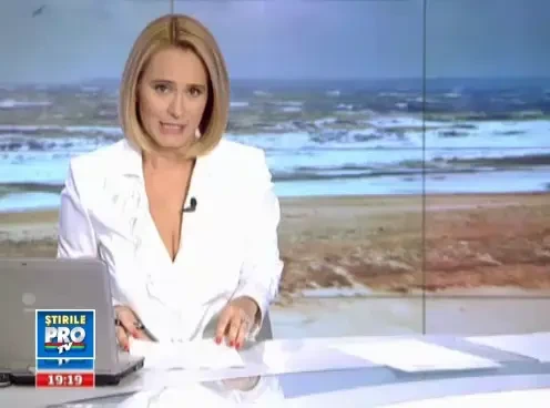 Vremea rece si mohorata de pe litoral ii tine pe turisti inchisi in camerele de hotel