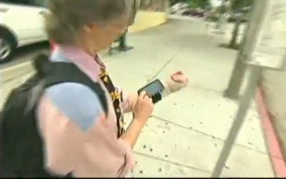 Au fost oameni ai strazii, acum au casa lor. Cum le-a salvat Twitter-ul viata