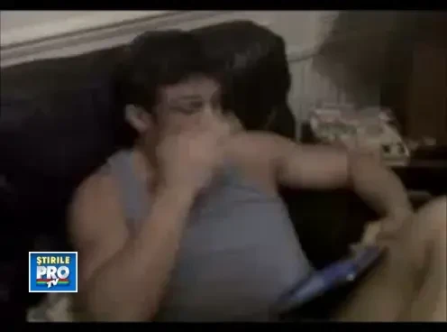 VIDEO. Cum il apara englezul Alex Reid pe romanul care s-a filmat in Maserati