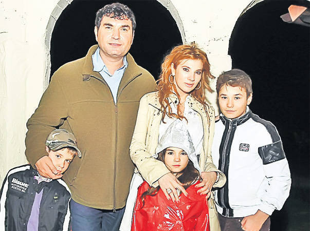 Iata unde va merge in vacanta familia lui Borcea