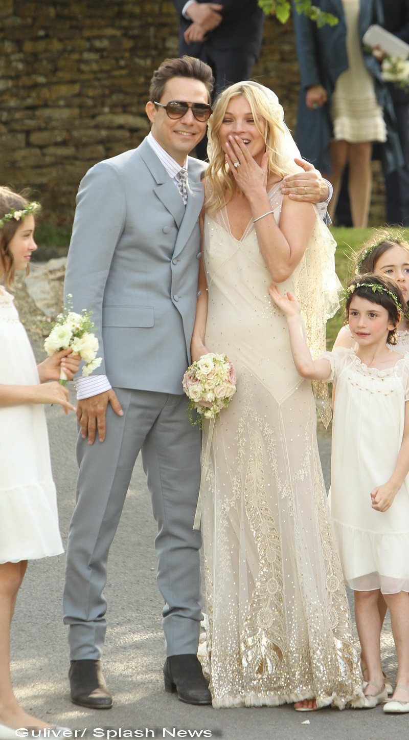 Fite de diva. Kate Moss a inchis doua orase ca sa nu fie deranjata la nunta. GALERIE FOTO