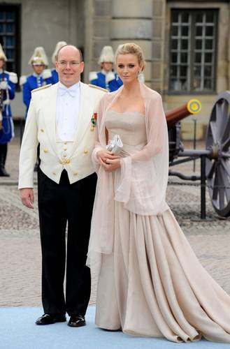 FOTO. Ce sarut romantic intre Printul Albert de Monaco si Charlene Wittstock