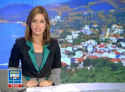 Ziua in care Grecia primeste 13 miliarde de euro. La Atena, oamenii se distreaza