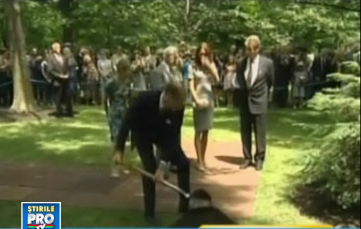 VIDEO. Kate si Will, la primul moment public stanjenitor. Au fost huiduiti in Canada