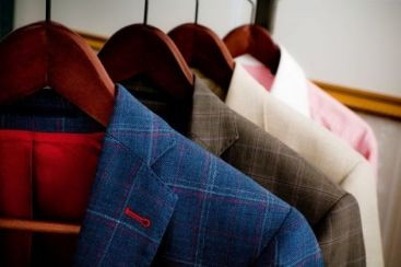 Povestea antreprenorului roman de 27 de ani care conduce un business de 150.000 de euro. FOTO