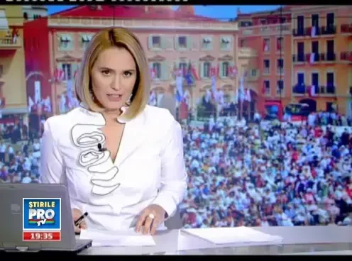 Ascund lacrimile lui Chalene o casatorie fortata cu Albert de Monaco?