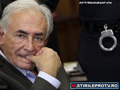 DSK fata in fata cu angajatii FMI: "Am venit sa imi cer iertare, a fost o greseala din partea mea"