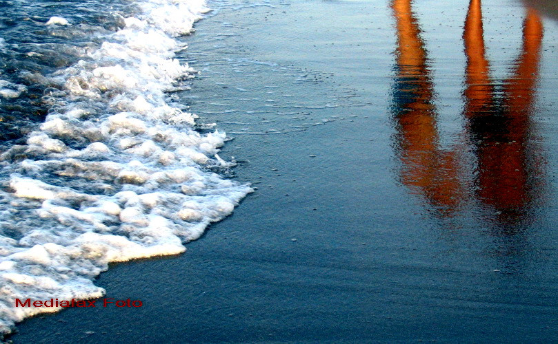 Oare la noi s-ar respecta aceasta lege? Edilii unei statiuni din Franta au interzis fumatul pe plaja