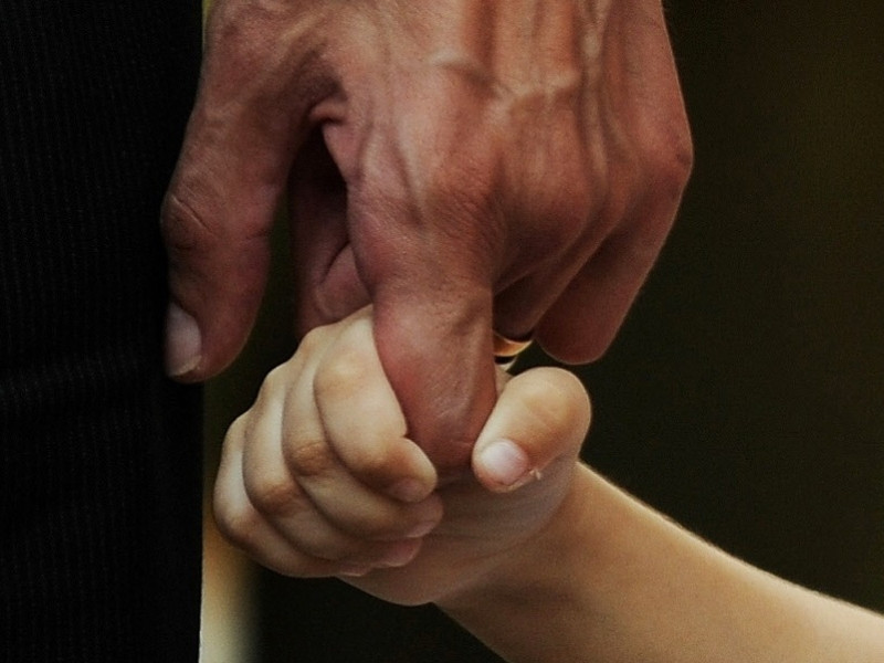 A comis sacrificiul suprem la 12 ani,ca sa-si salveze tatal. Dorinta i-a fost inteleasa prea tarziu