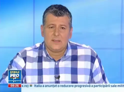 VIDEO. Un chiuhuahua, mare amator de rumba. Le da clasa marilor dansatori