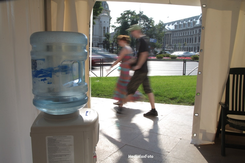 Cod galben de canicula in tot Vestul tarii. Reguli de care trebuie sa tinem cont cand iesim din casa